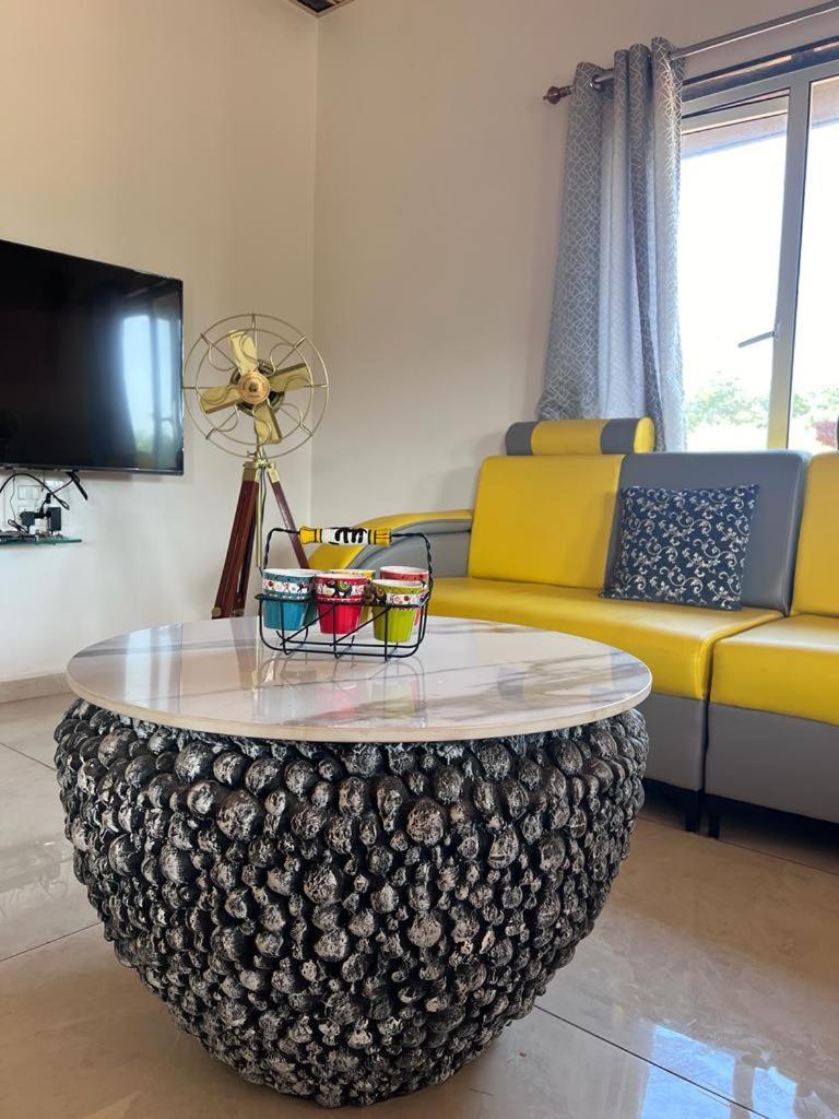 Amboli  K Hill Houseヴィラ エクステリア 写真