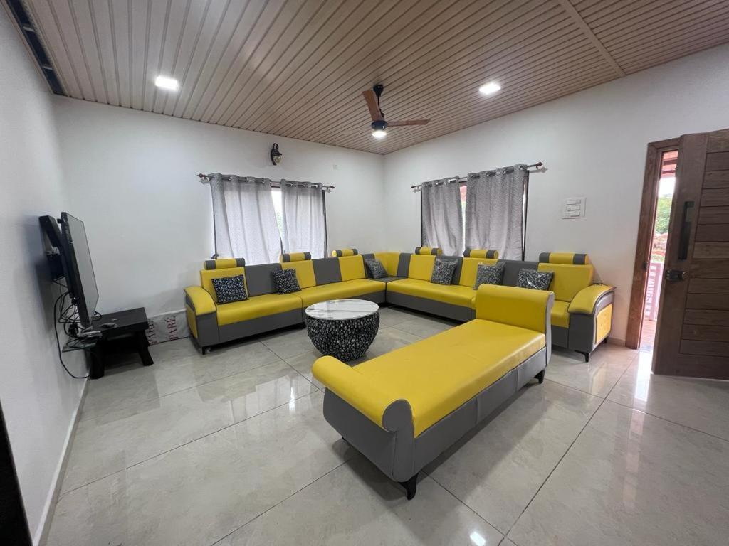 Amboli  K Hill Houseヴィラ エクステリア 写真